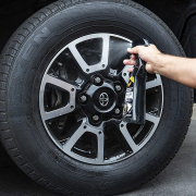 Nettoyant pour jantes et pneus sans eau